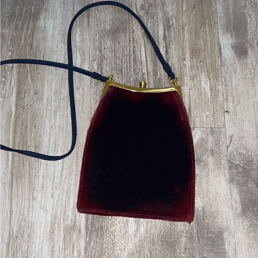 Enzo angiolini velvet evening bag